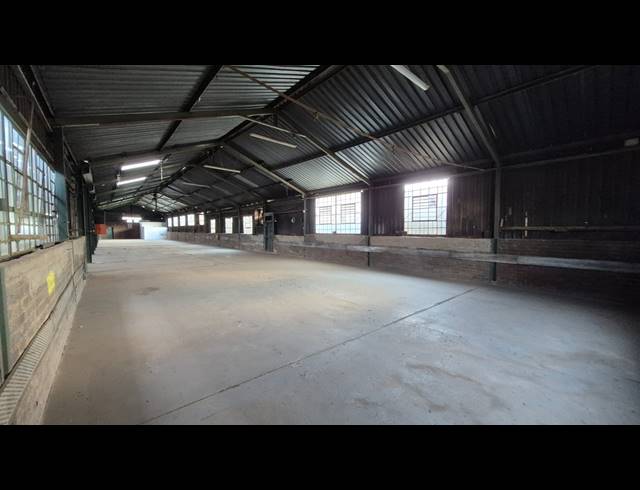 1,149M² FACTORY TO LET IN ANDERBOLT
